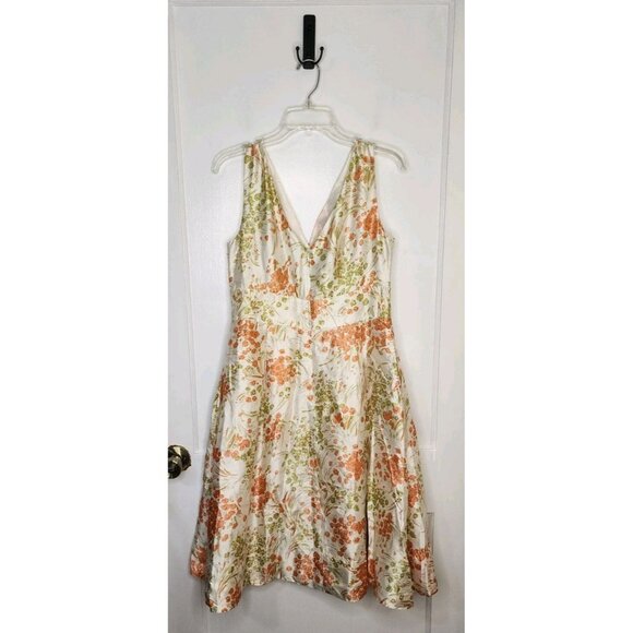 Talbots Women's Sleeveless Floral Dress Size 8 100% Silk Fit & Flare Pockets - Picture 2 of 6